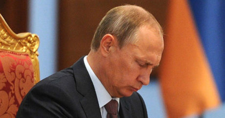 Путин распорядился увеличить акцизы на вино