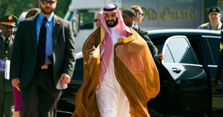 Наследный принц Саудовской Аравии назвал «актом войны» атаки на НПЗ королевства