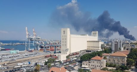 В израильском порту горит масляной завод — ВИДЕО