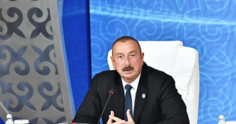 Ильхам Алиев участвует в церемонии по случаю 25-летия «Контракта века»