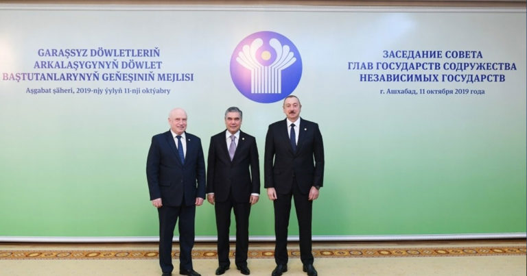 В Ашгабаде состоялась встреча президентов Азербайджана и Туркменистана