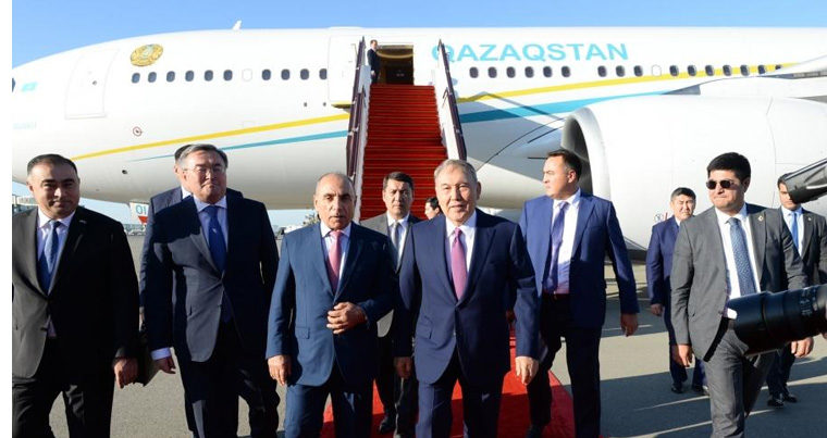 Нурсултан Назарбаев прибыл в Азербайджан