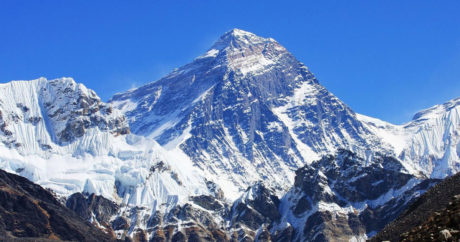 Непал и Китай совместно измерят точную высоту Эвереста