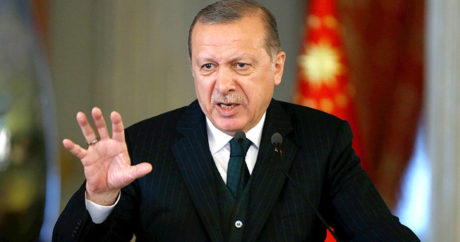 Эрдоган заявил, что Турция не обеспокоена угрозами санкций и продолжит операцию в Сирии