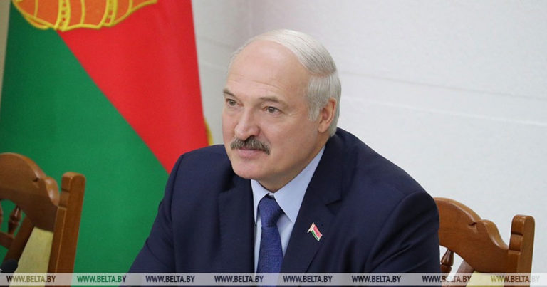 Лукашенко заявил, что устал быть президентом