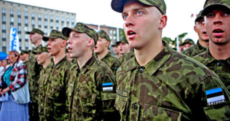 Русскоговорящих солдат в Эстонии обязали изучать эстонский язык