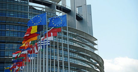 Европарламент отсрочил на месяц утверждение нового состава Еврокомиссии