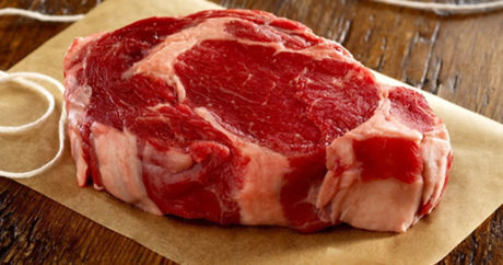 В Азербайджане продажа мяса освобождается от уплаты НДС