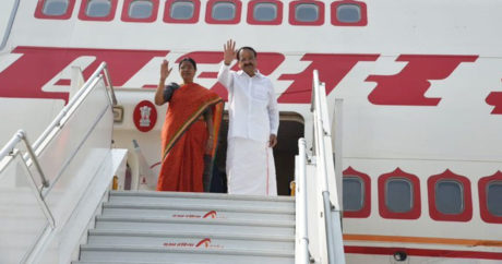 Вице-президент Индии вылетел в Баку