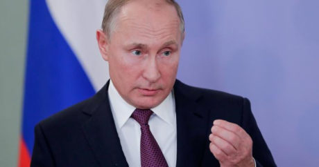 Путин призвал разрешить НКО оказывать психологическую помощь беременным