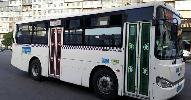 В Баку столкнулись два пассажирских автобуса, пострадали 7 человек