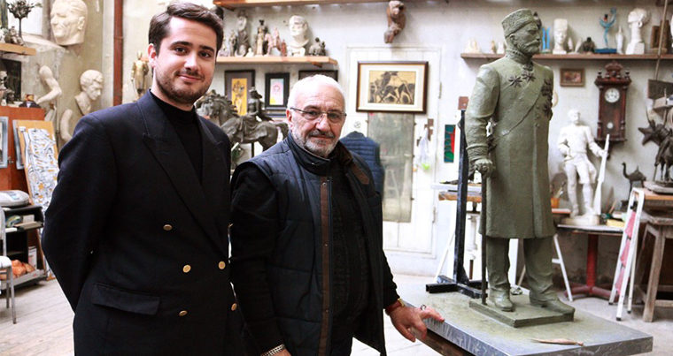 Албан Клод посетил мастерскую скульптора, создающего памятник Тагиеву – ФОТО