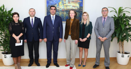 Посол Швейцарии посетила Бакинскую высшую школу нефти