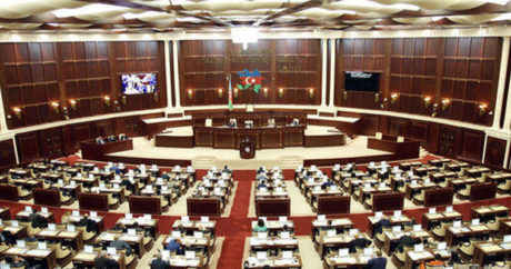 Парламент Азербайджана утвердил меморандум об упрощенном таможенном коридоре с Турцией