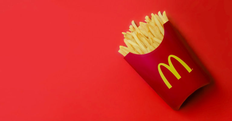 В корпорации McDonaldʼs со скандалом уволили директора
