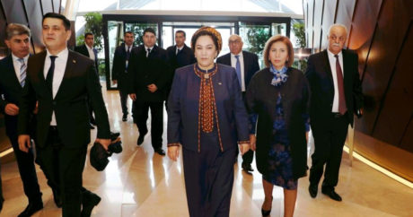 Председатель Меджлиса Туркменистана прибыла с визитом в Азербайджан