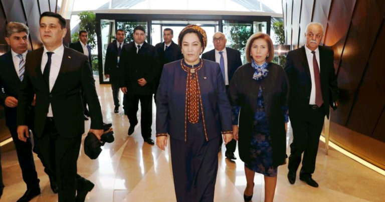 Председатель Меджлиса Туркменистана прибыла с визитом в Азербайджан