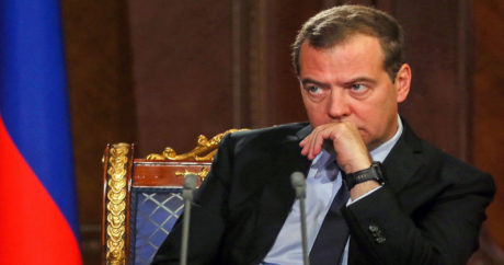 Медведев предложил проработать переход на нацвалюты в расчетах между странами ШОС