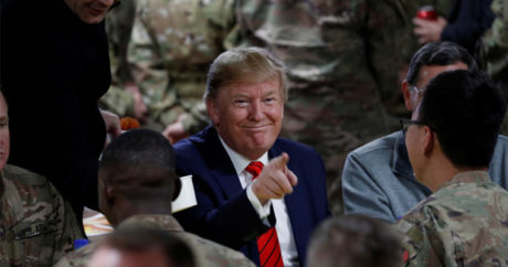 Тайный визит: зачем Трамп прилетел в Афганистан — ФОТО