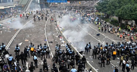 Хаос в Гонконге может пошатнуть Китай — Видео