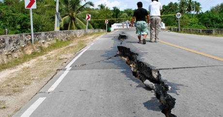 Число жертв двух землетрясений на Филиппинах увеличилось до 21