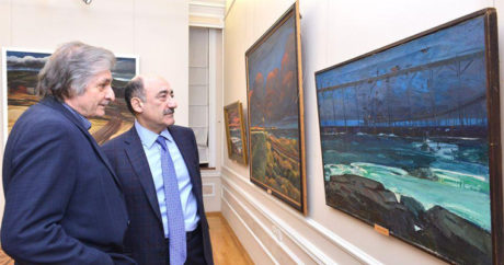 В Баку открылась юбилейная выставка Надира Гасымова – ФОТО