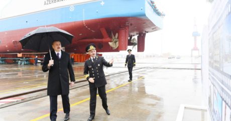 Ильхам Алиев спустил на воду крупнейший судно-паром «Азербайджан»