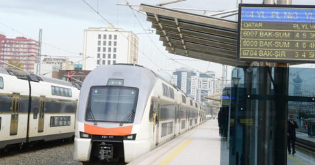 В Баку доставлены двухэтажные поезда
