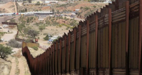 США построят новый участок ограждения на границе с Мексикой