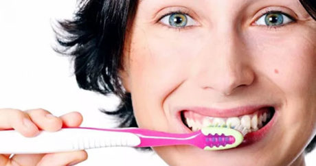 Ученые установили, что чистить зубы полезно для сердца