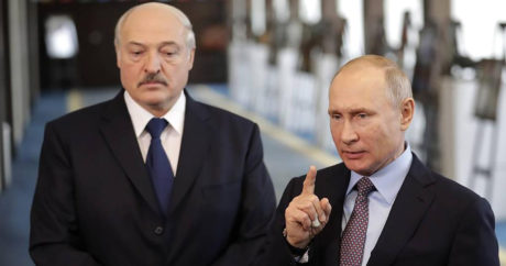 До конца года Лукашенко должен решить, войдет Беларусь в состав России или нет