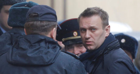 Навального задержали, в его офисе проходит обыск