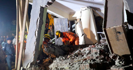 В Индии 15 человек погибли при обрушении стены из-за ливней