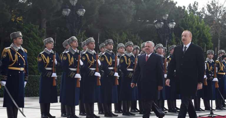 В Баку состоялась церемония официальной встречи короля Иордании