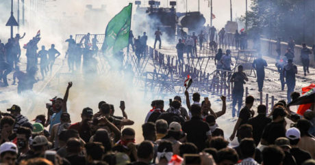 В Ираке возобновились столкновения демонстрантов с полицией