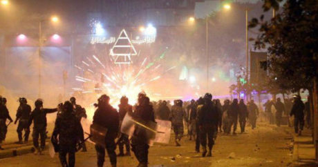 Около 70 человек пострадали в столкновениях полиции и демонстрантов в Бейруте