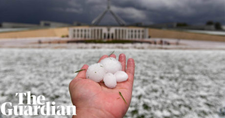 На Австралию после песчаной бури обрушился град размером с мяч для гольфа — ВИДЕО