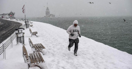 Снегопад в Турции прервал связь с более чем 300 населенными пунктами