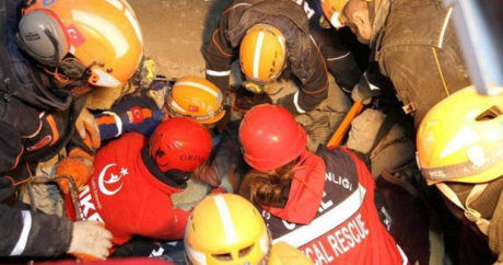 В Турции из-под завалов извлекли живыми 39 человек