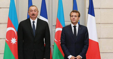 Президент Франции Эммануэль Макрон позвонил Президенту Ильхаму Алиеву