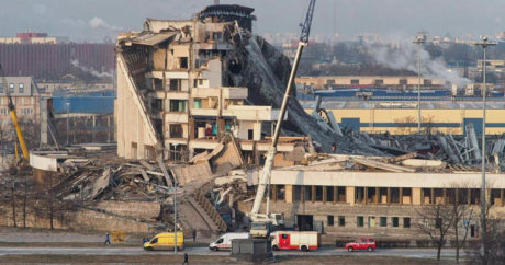 ЧП в Петербурге: рухнула крыша спортивно-концертного центра — ФОТО