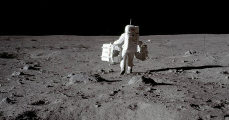 «Роскосмос» привезет на Землю лунный грунт почти за 600 млн рублей