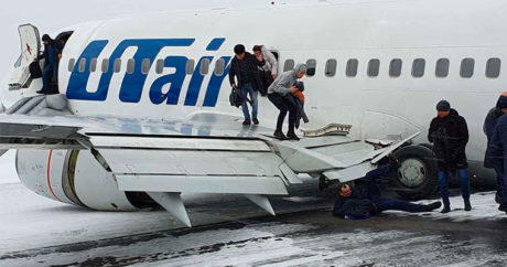 Самолет с 94 пассажирами совершил жесткую посадку в Усинске — ФОТО