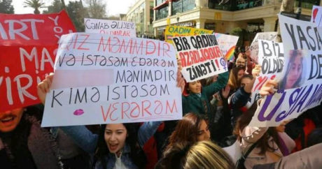 В Азербайджане участница феммарша совершила попытку суицида