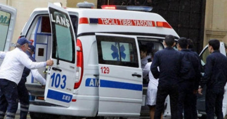 В Азербайджане машина скорой помощи попала в ДТП