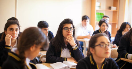 В Азербайджане приостановлены занятия в учебных заведениях