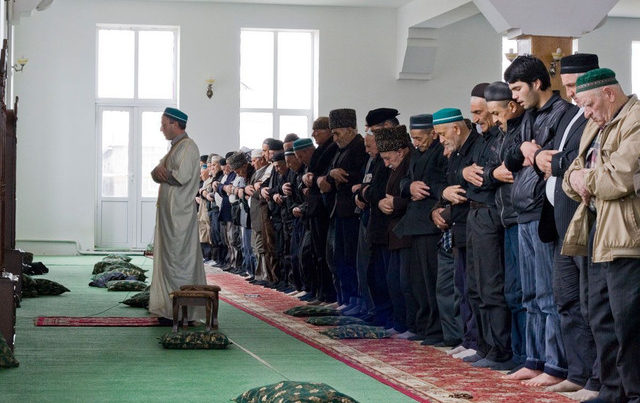 В Казахстане отменили пятничные молитвы в мечетях из-за коронавируса