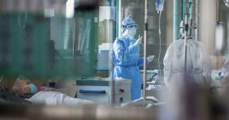 Число жертв коронавируса в Турции достигло девяти человек