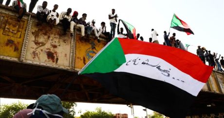 Скончался министр обороны Судана