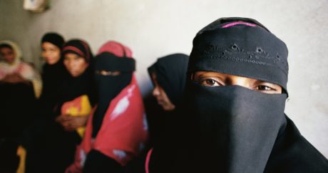 В Йемене под обстрел попала женская тюрьма: десятки убитых и раненных